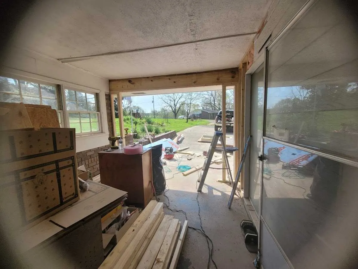 Air movers and dehumidifier for Drying & Dehumidification in Quincy